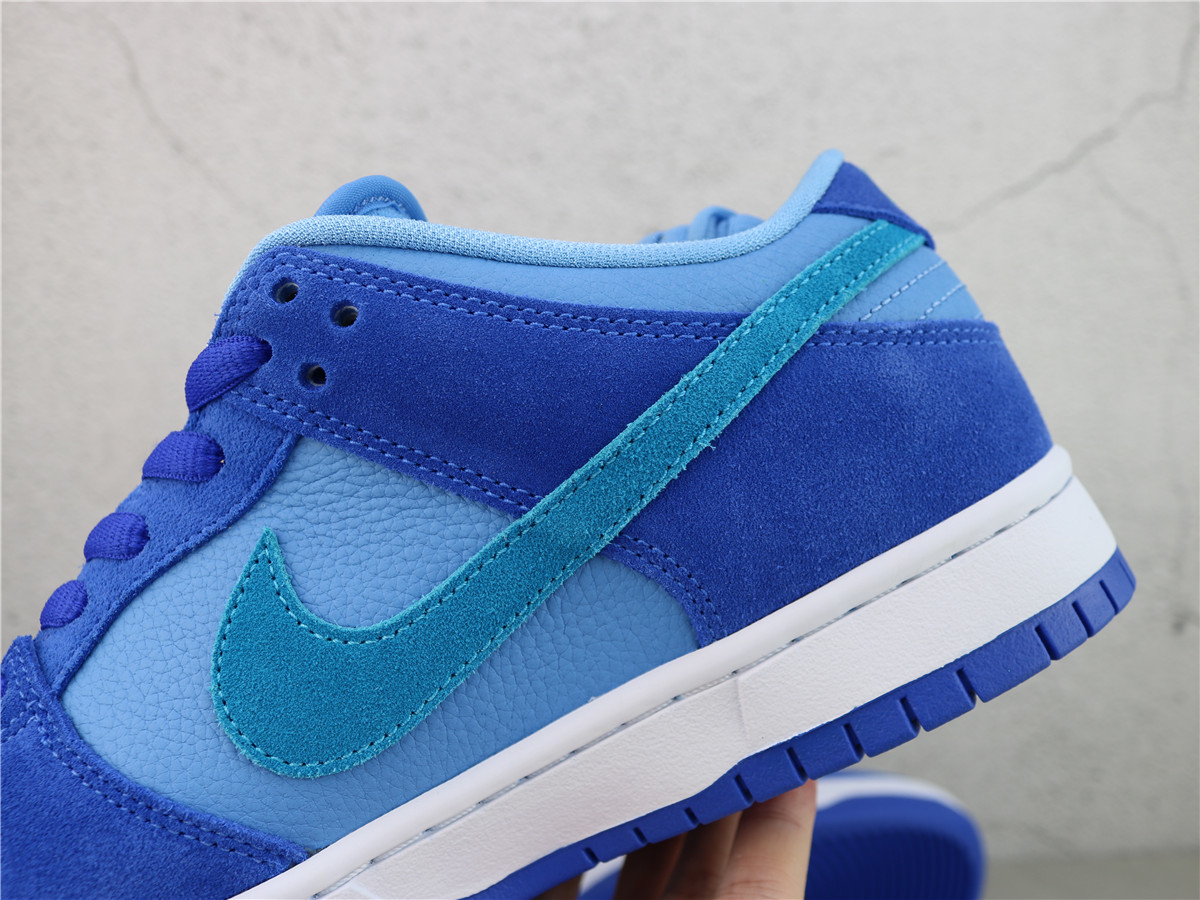 M Batch Nike SB Dunk Low Blue Raspberry DM0807-400